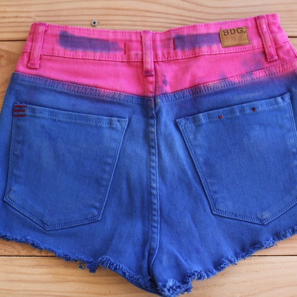 Urban Outfitters Tye-Dye Cheeky High-Rise Shorts - Picture 5 of 5